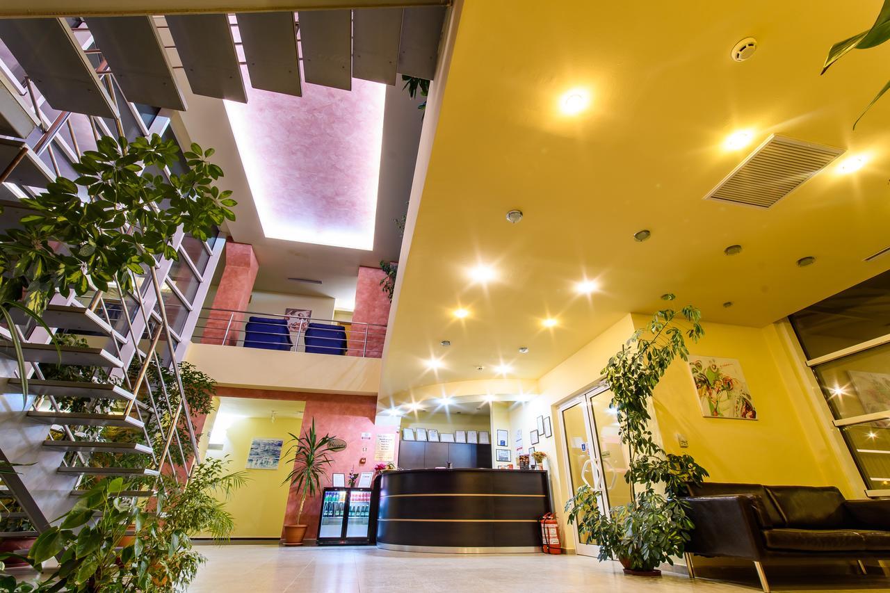 Hotel Torontal Temeşvar Dış mekan fotoğraf