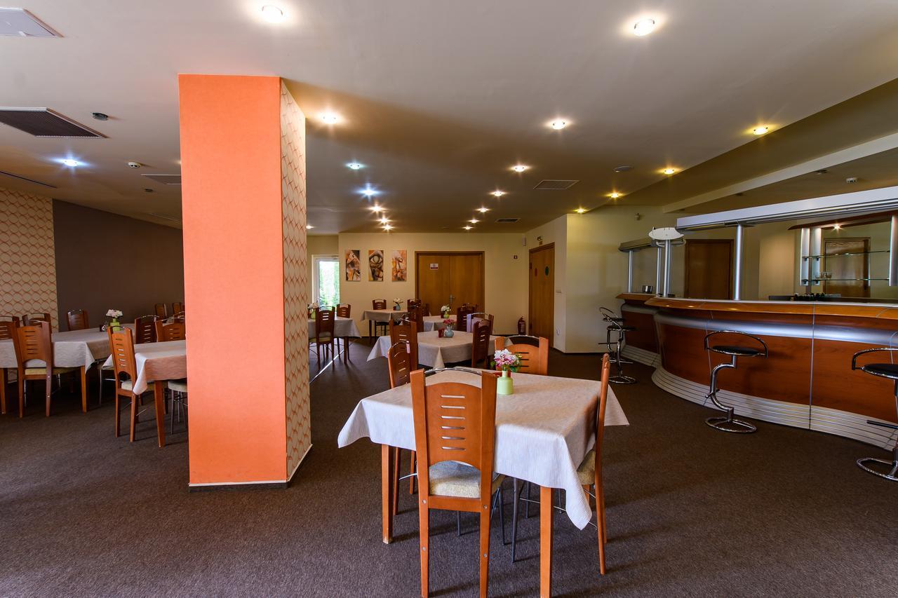 Hotel Torontal Temeşvar Dış mekan fotoğraf